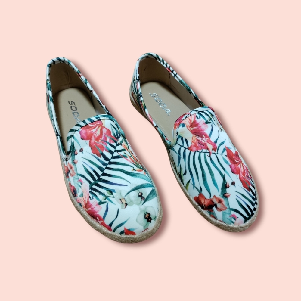 Soda shoes! Size 7 Floral print!